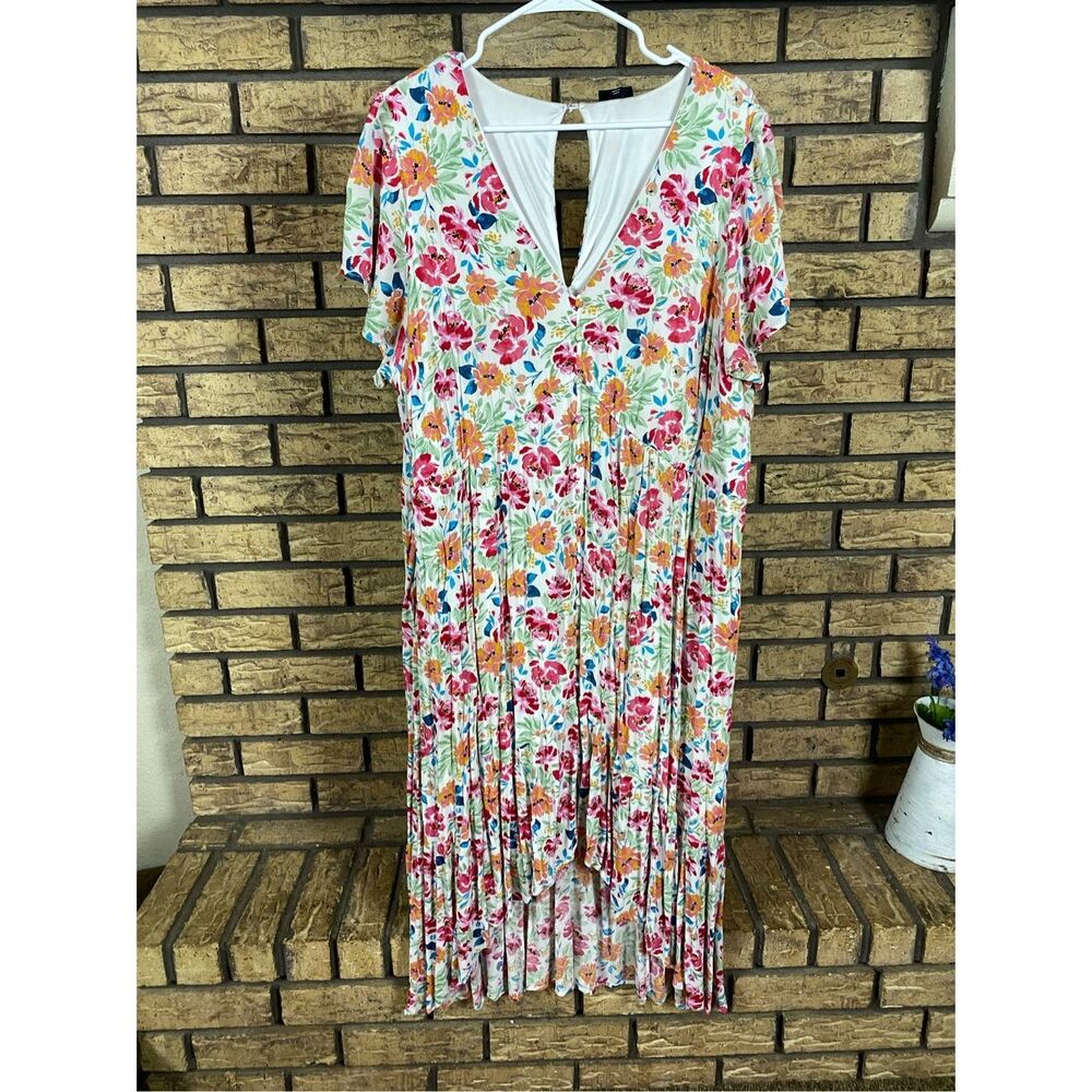 Torrid spring floral short sleeve dress